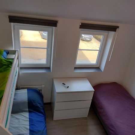 Huis Met Zonneterras, Tuin En Panoramisch Uitzicht Wellin Kültér fotó