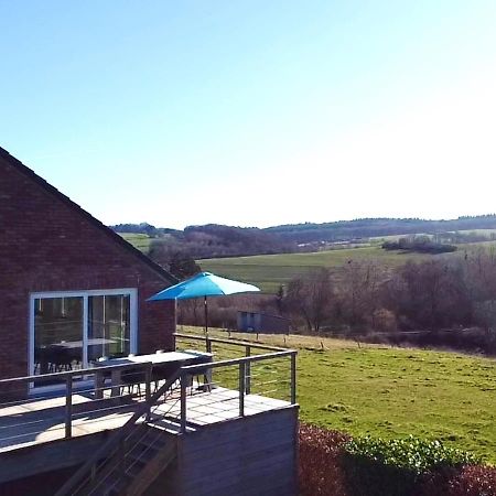 Huis Met Zonneterras, Tuin En Panoramisch Uitzicht Wellin Kültér fotó